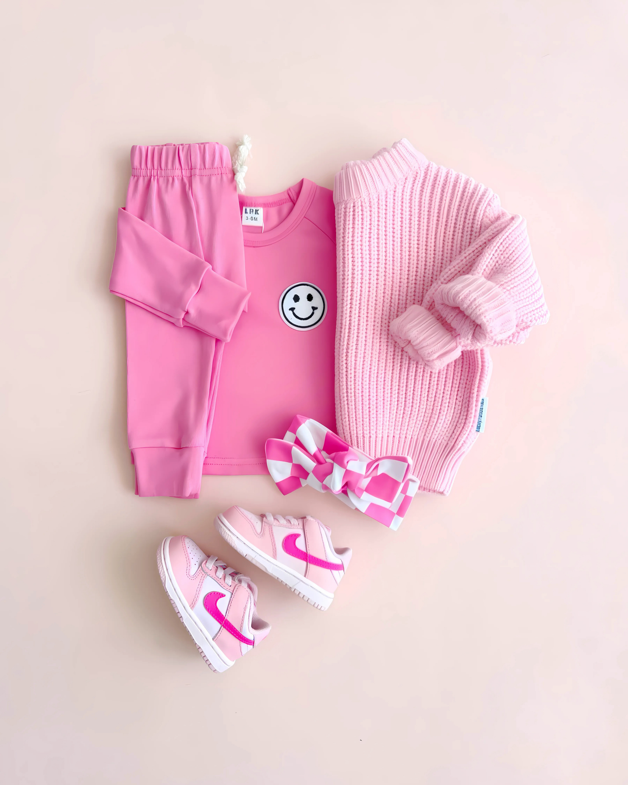 Smiley Bubble Gum Lounge Set, Lucky Panda Kids - RSVP Style