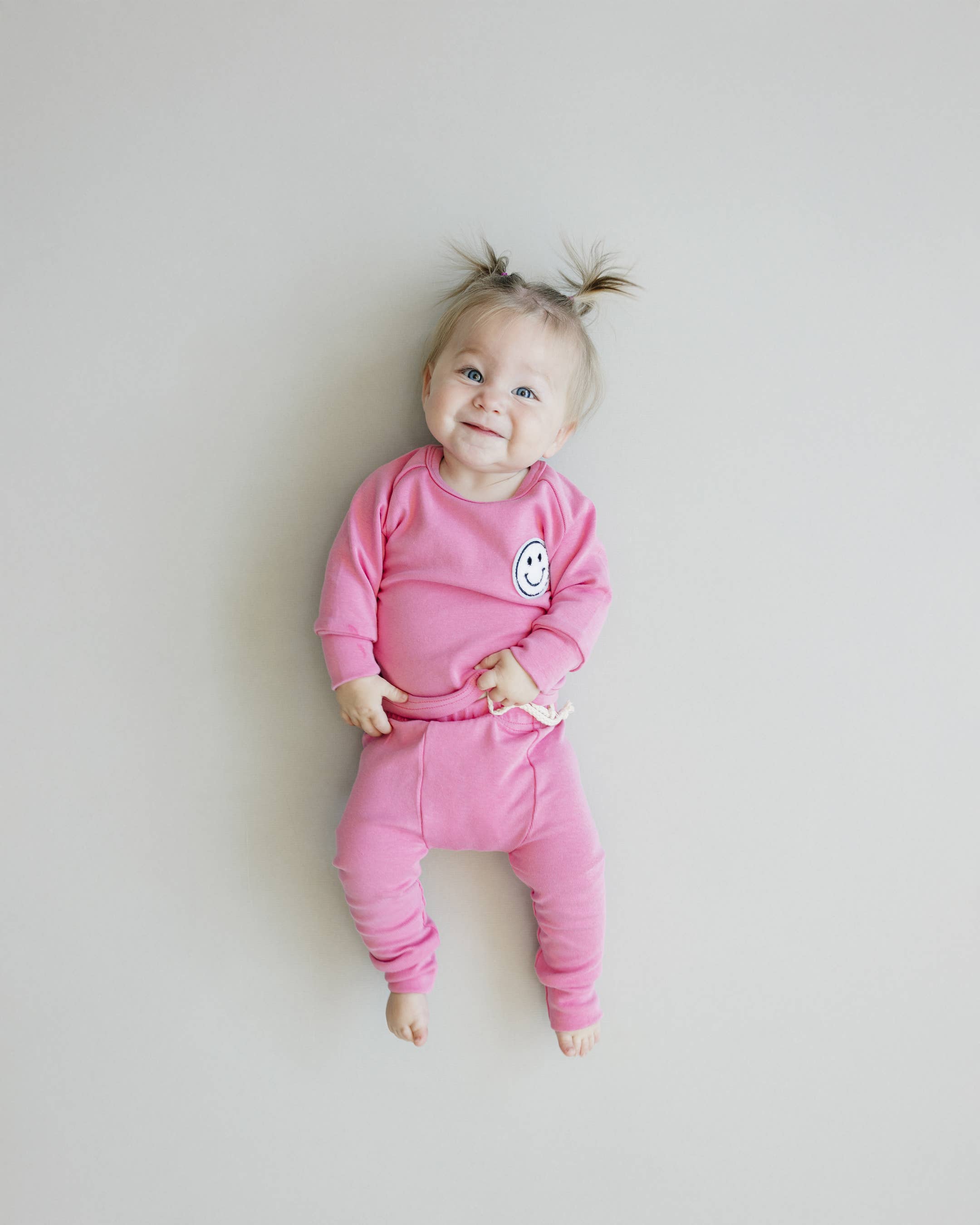 Smiley Bubble Gum Lounge Set, Lucky Panda Kids - RSVP Style