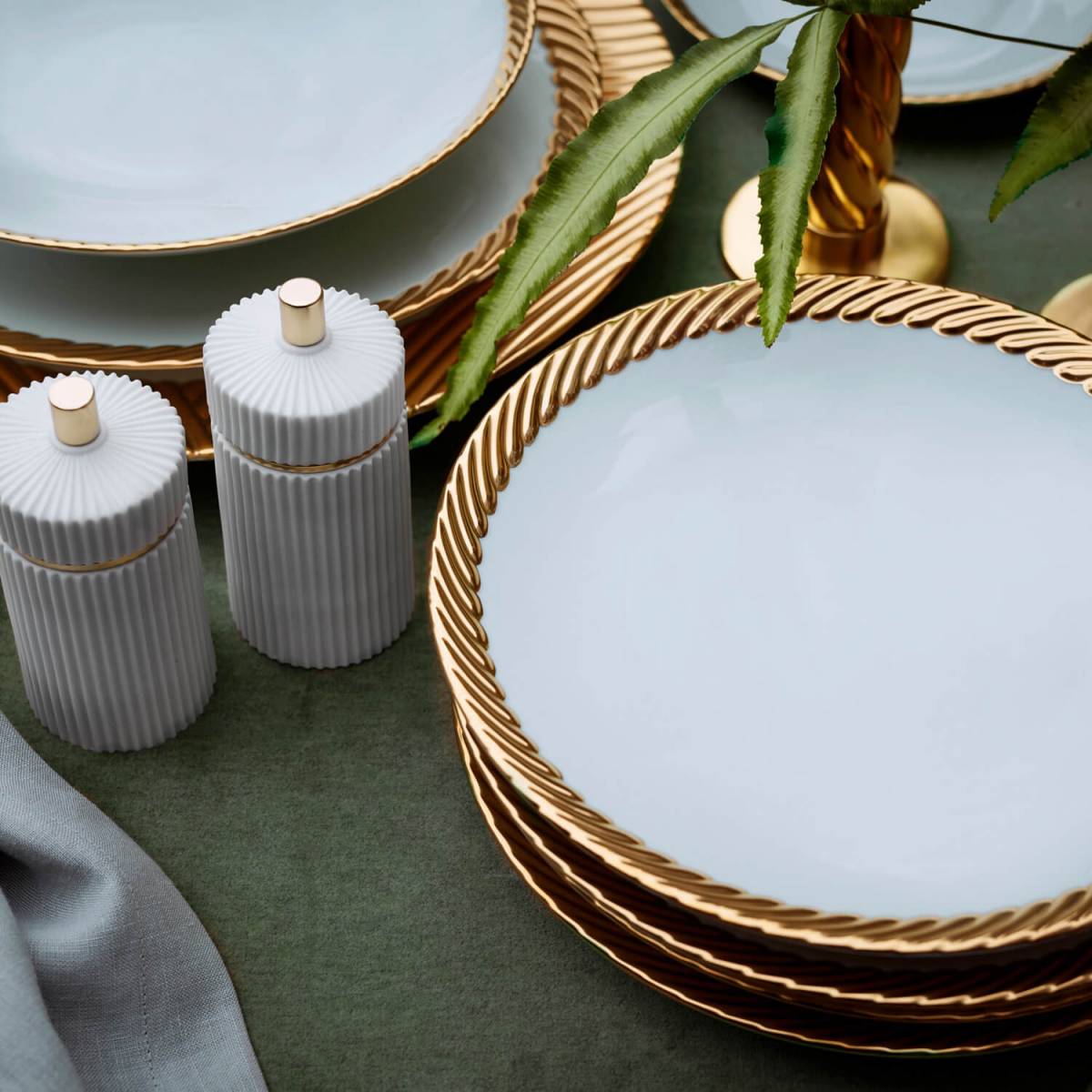 Corde Gold Dinner Plate - RSVP Style